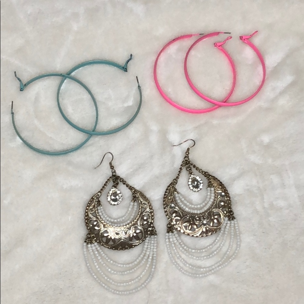 Colour earring 3 set of pink blue vintage white